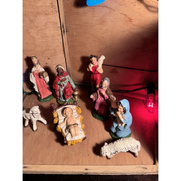 Vintage Christmas NATIVITY PIECES Set Of 10 Figures HAND PAINTED ITALY 1960s - Picture 2 of 16